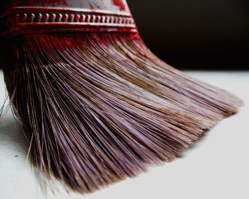 still-items-things-brush