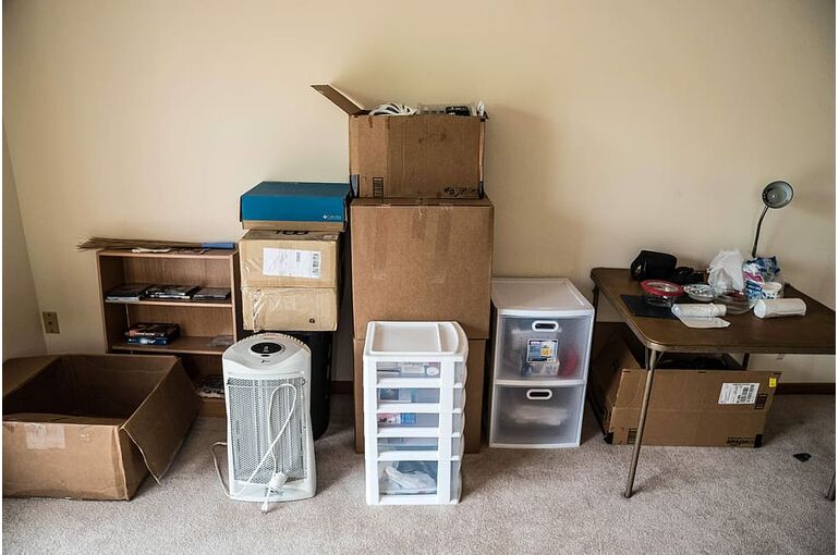boxes-photos-moving-public-domain