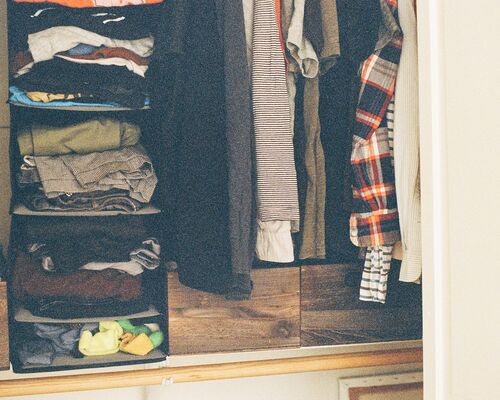 closet-2627852_1280